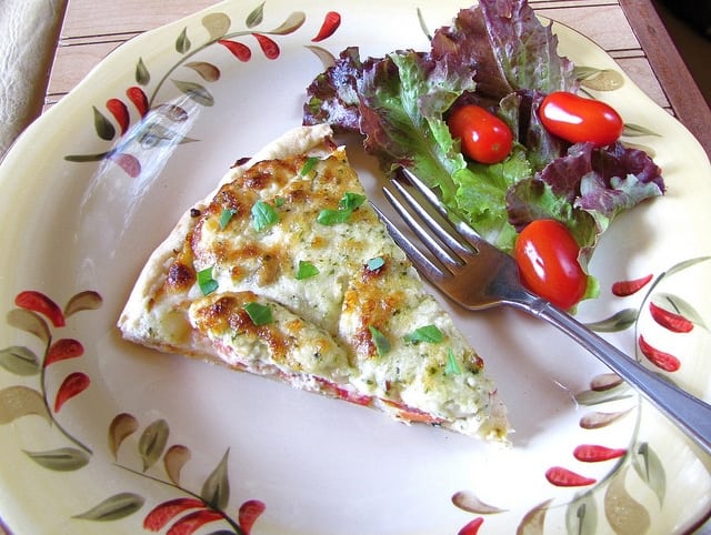 tomato pesto tart 5998585858 47c58608e9 z Tomato Pesto Tart and a Giveaway!