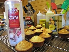 6148946336 fecdb24658 m Monkey See, Monkey Do & Poppy Seed Pound Cake Muffins
