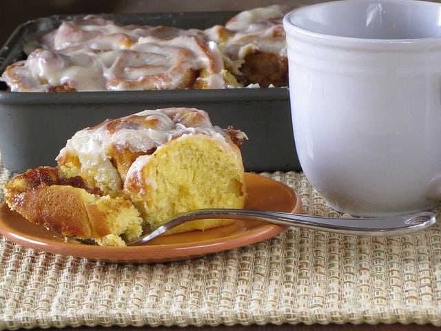 pumpkin cinnamon rolls 6267618635 e575fca7eb z Quick Pumpkin Cinnamon Rolls