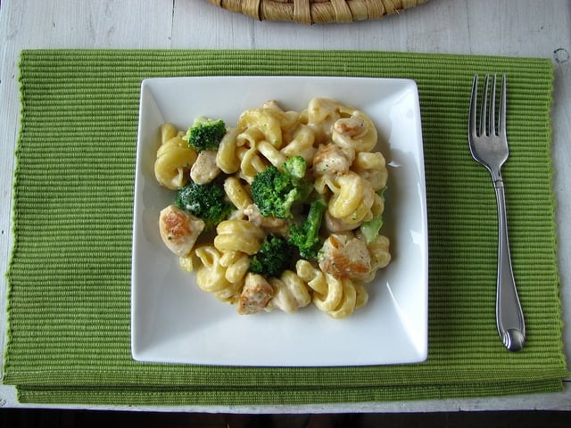 7992056278_8ba984ef25_z 7992056278 8ba984ef25 z Chicken, Broccoli & Cheese Trottole Plus an Anolon Review