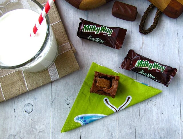8018178911 750d9bbcc8 z Candy Bar Brownies