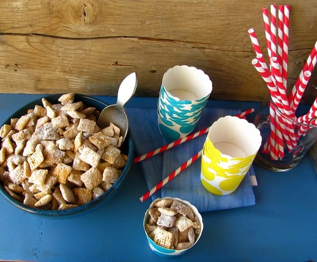 8176565336 0d359782a6 z White Chocolate Biscoff Muddy Buddies