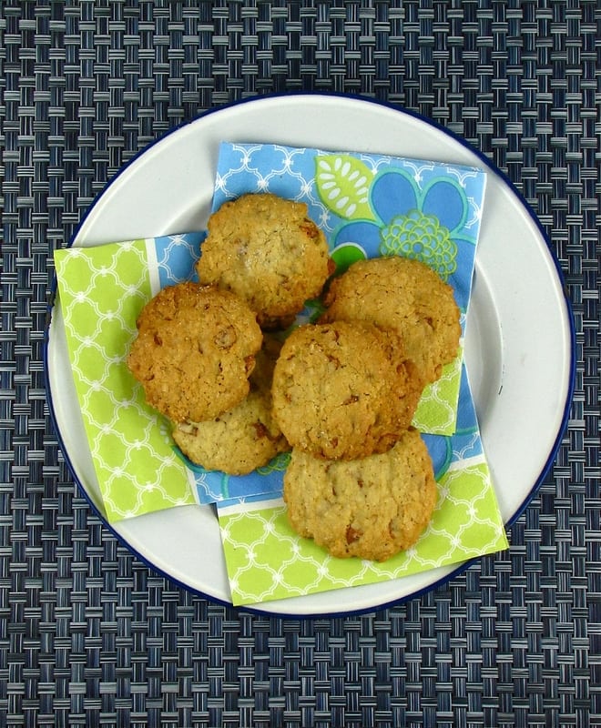 8562519795 5888e5f7dd c Oatmeal Cinnamon Chip Cookies