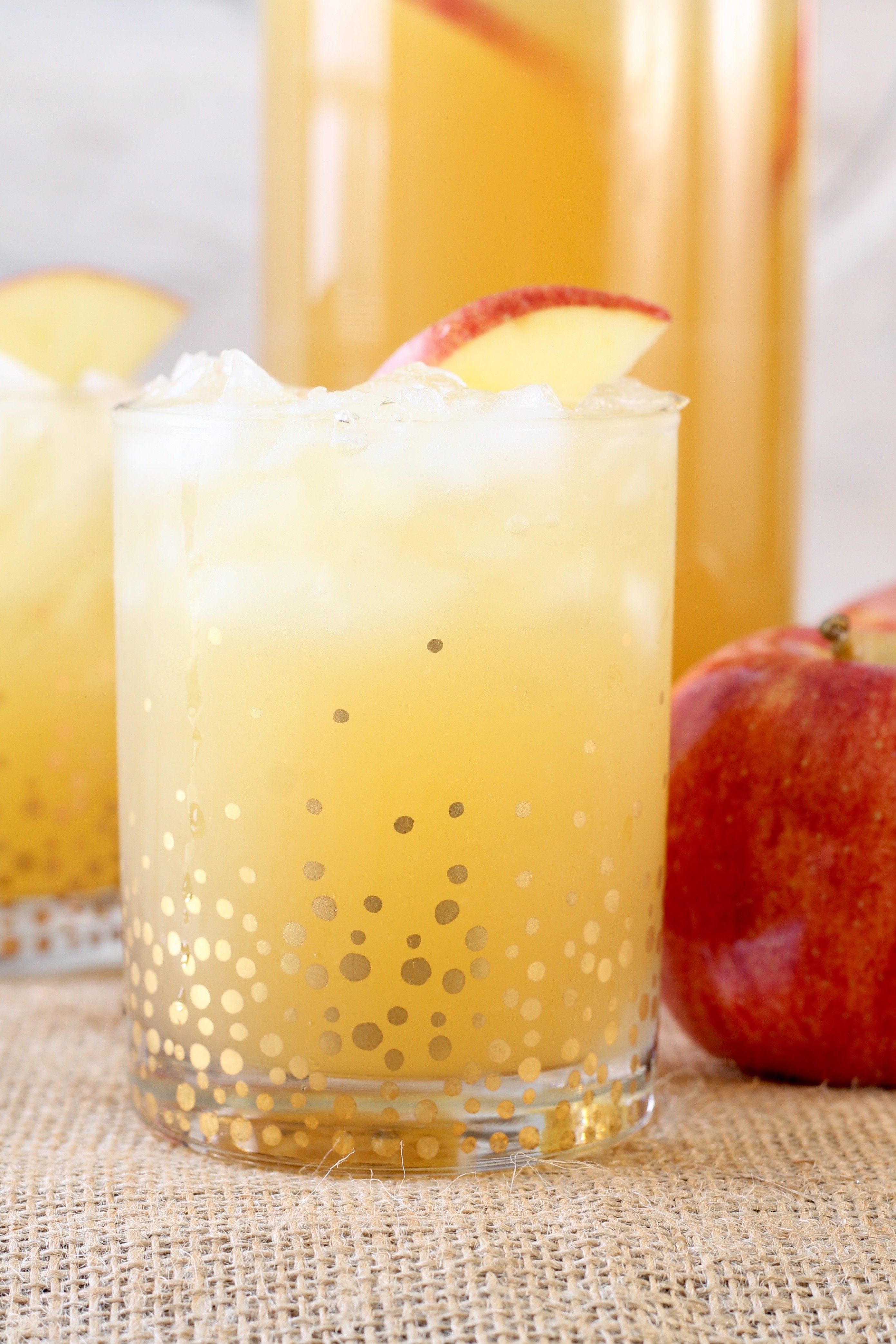 Apple Cider Punch (Super Easy Fall Punch Recipe) - Pizzazzerie