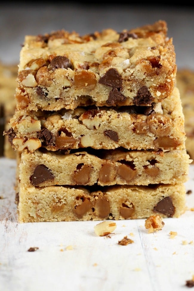 Salted Caramel Cookie Bars {Easy Recipe} - Miss in the Kitchen