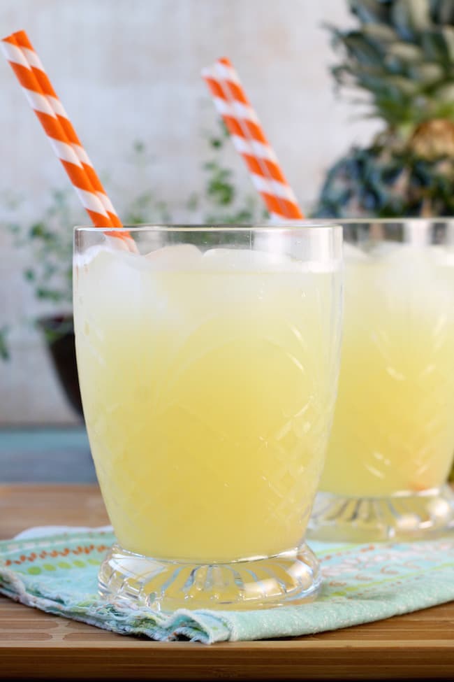 Delicious pineapple lemonade recipe 