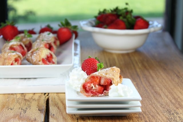 Strawberry Shortcake Egg Rolls from Miss in the Kitchen