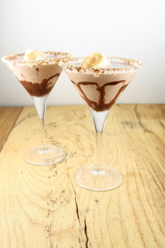S'mores Martinis from missinthekichen.com