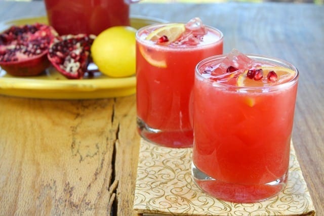 Sparkling Strawberry Pomegranate Cocktails from Miss in the Kitchen #prosecco