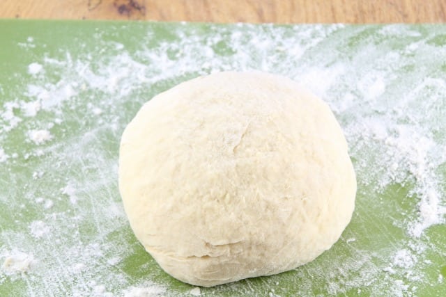 Dough for White Cheddar Garlic Knots missinthekitchen