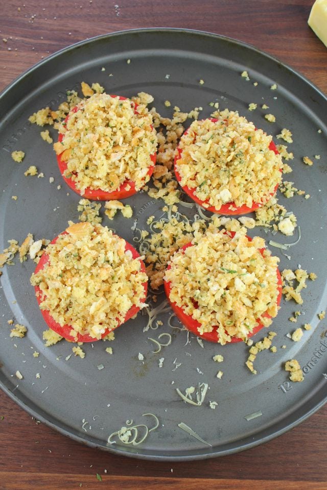 Kerrygold Cheddar Crumb Topped Tomatoes from missinthekitchen