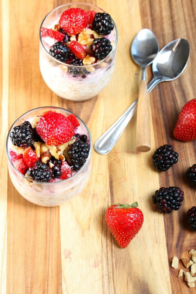 Overnight Oats with Berries and Walnuts from missinthekitchen.com