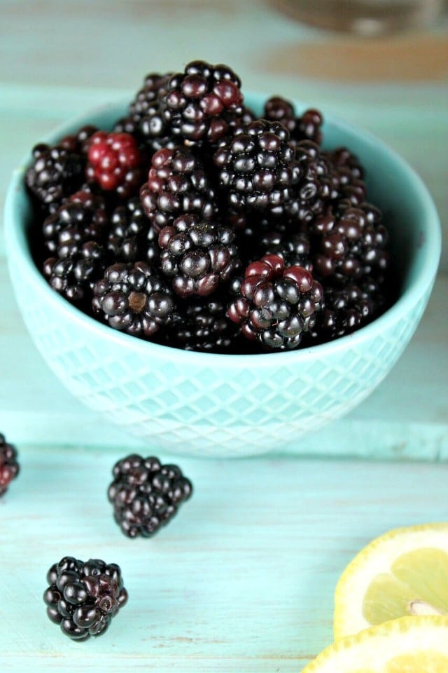 Blackberries for Blackberry Lemonade from MissintheKitchen