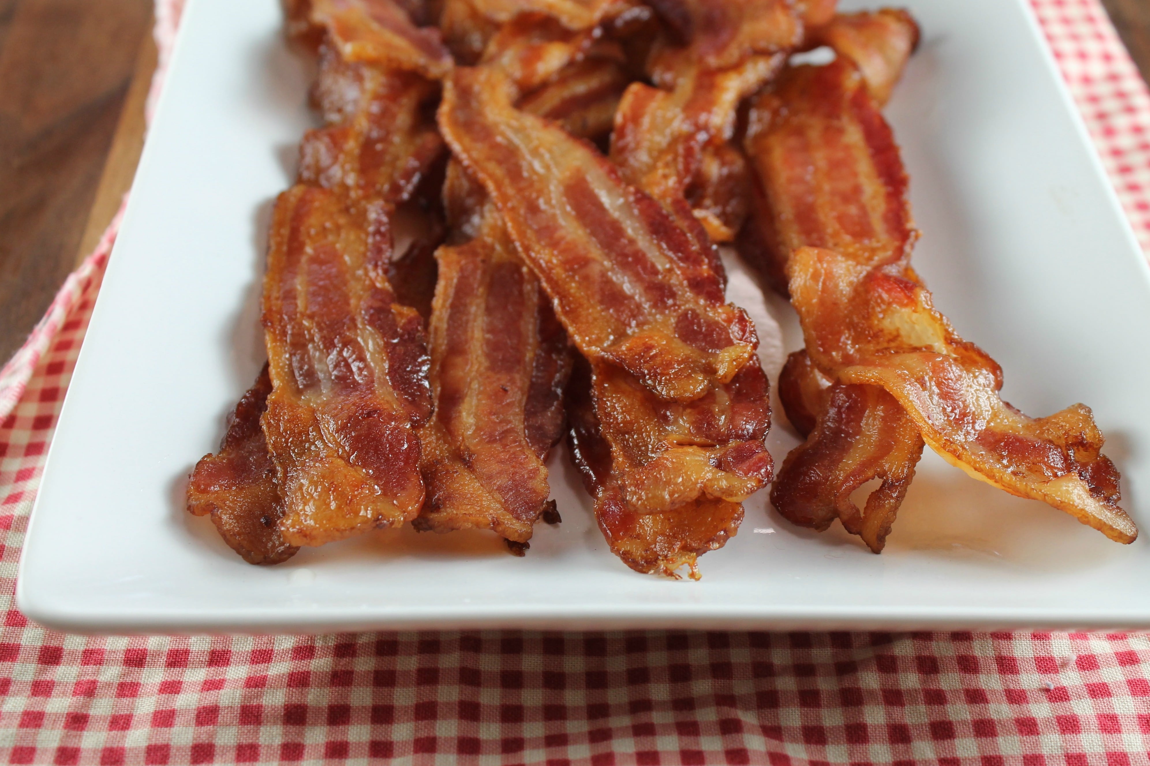 Crisp bacon slices