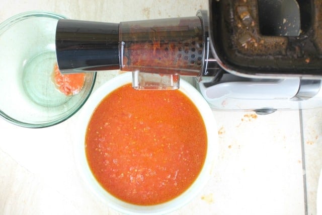 Freshtech Sauce Maker from Ball for Roasted Tomato and Onion Sauce ~ MissintheKitchen