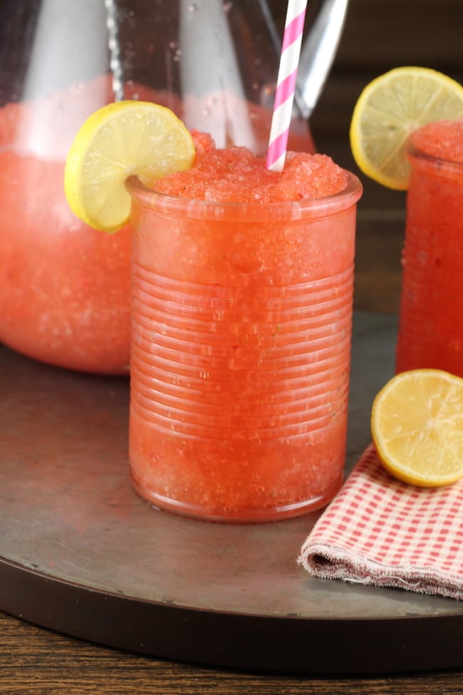 Easy party drink - Strawberry Lemonade Moscato Slushie