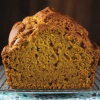 Easy Pumpkin Bread Recipe ~ delicious fall treat from MissintheKitchen.com