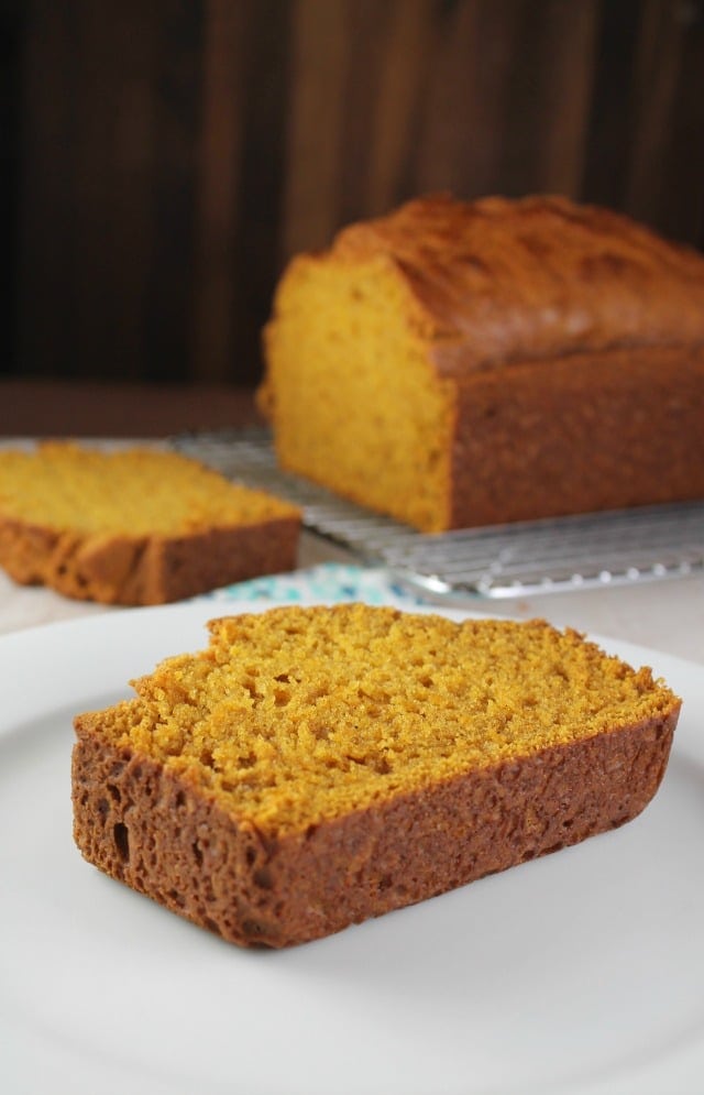 Easy Pumpkin Bread Recipe ~ quick and easy one bowl recipe! From MissintheKitchen.com