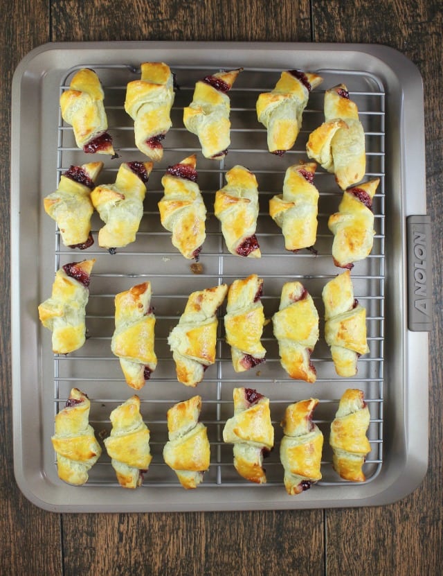 Mini Raspberry Croissants ~ MissintheKitchen.com
