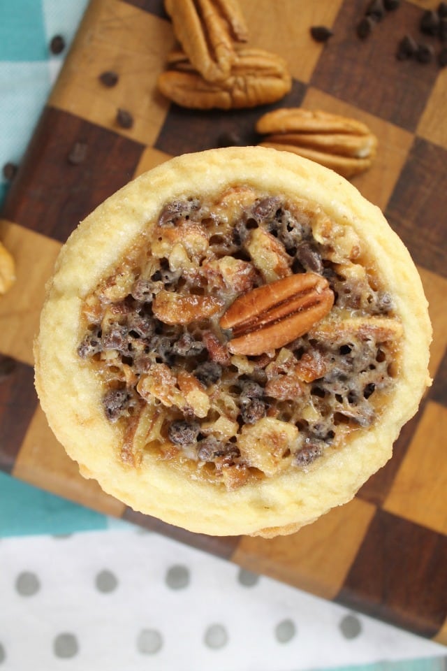 Pecan Pie Cookies Recipe ~ MissintheKitchen.com ~ Bob's Red Mill #50StatesofCookies #ad