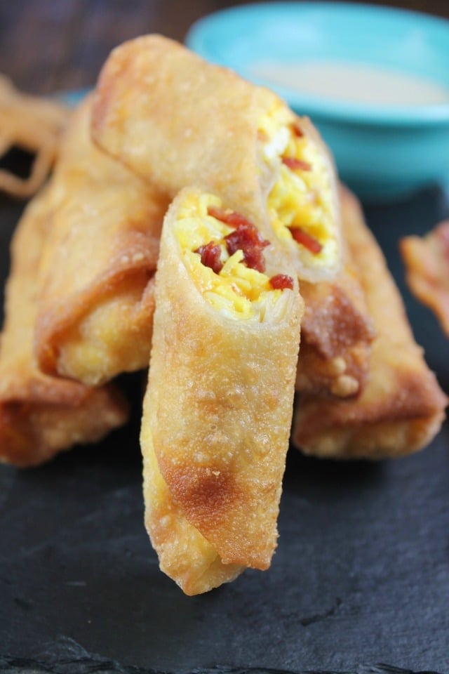 Bacon Egg and Cheese Egg Rolls Recipe ~ MissintheKitchen.com breakfast | make ahead breakfast
