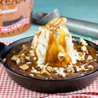 Caramel Pecan Brownie Sundae Dessert Recipe | MissintheKitchen