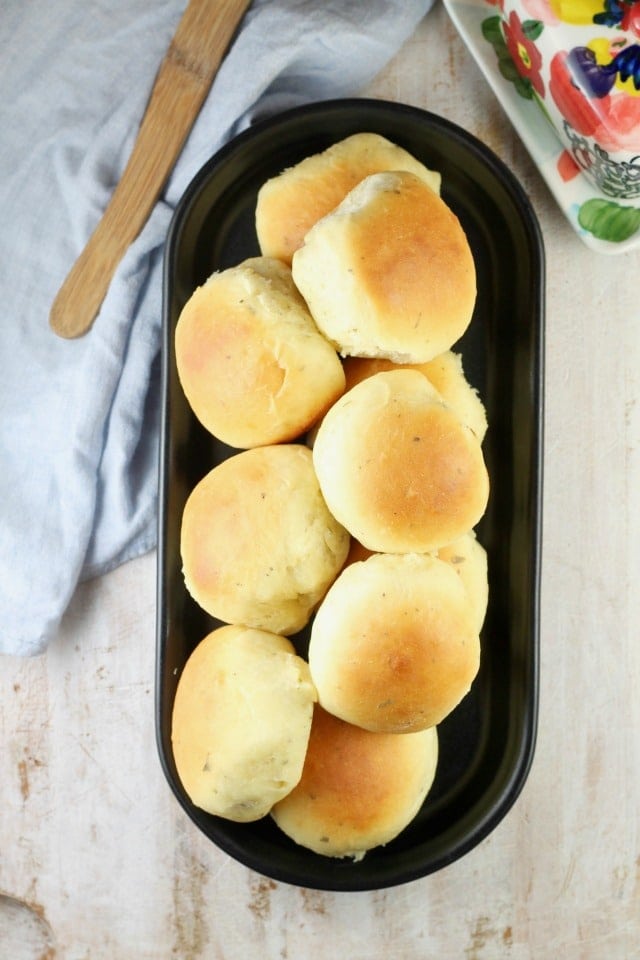 Buttermilk Ranch Dinner Rolls Recipe ~ homemade and delicious for any meal ~ Recipe from MissintheKtichen.com #sponsored by Red Star Yeast