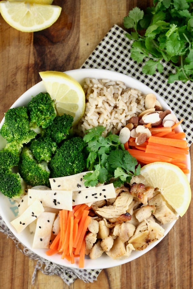 Quick Lemon Chicken Broccoli Bowls Recipe for a great weeknight dinner from Miss in the Kitchen with Tyson & Wish-Bone #ad