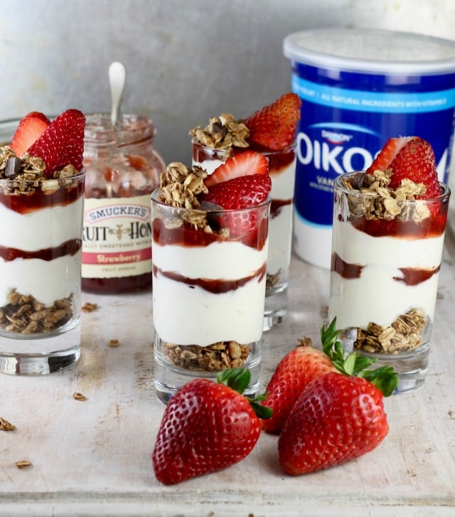 No Bake Strawberry Cheesecake Breakfast Parfaits with Oikos Greek Yogurt & Smucker's Fruit & Honey Spread ~ Recipe from MissintheKitchen.com #sponsored