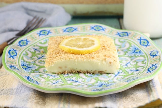 Lemon Icebox Cheesecake ~ Easy no bake dessert for holidays and family get togethers ~ MissintheKitchen.com