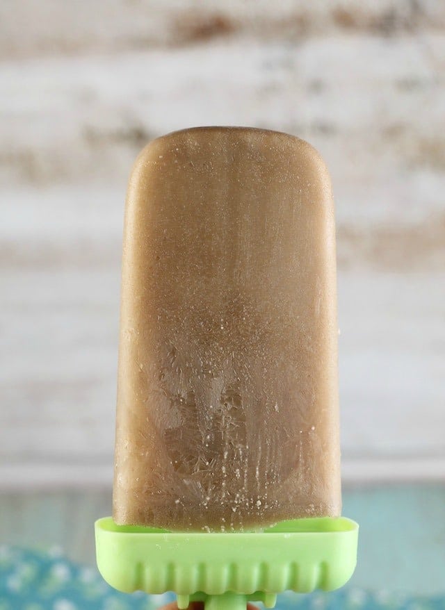 Mocha Popsicles Recipe ~ Simple Summer Treat ~ MissintheKitchen.com #sponsored byNielsen- Massey Vanillas