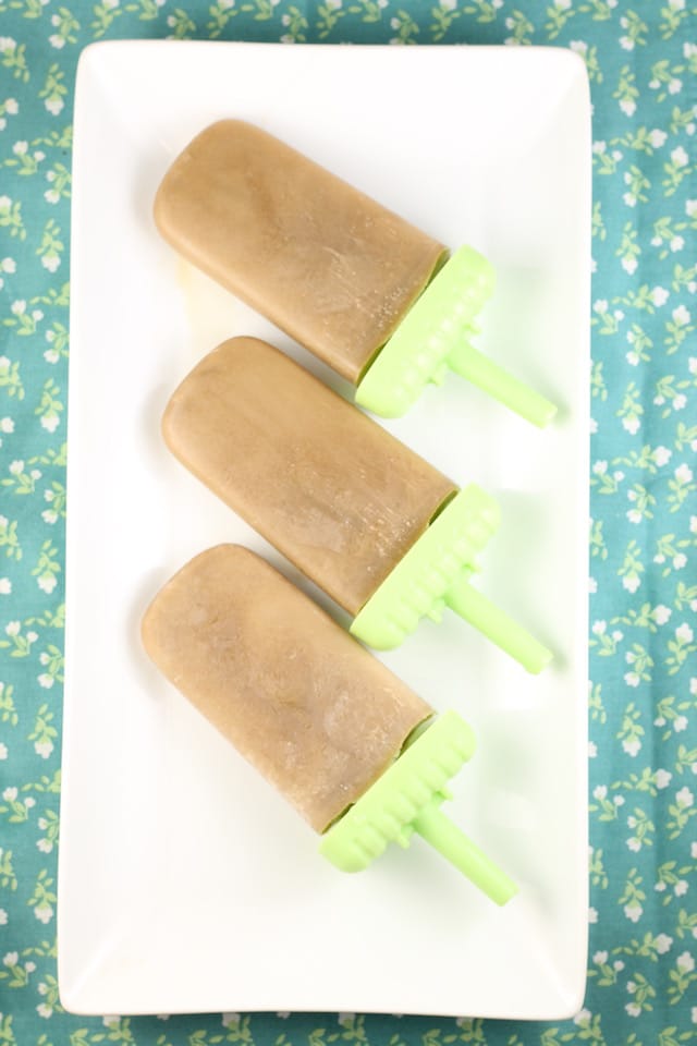 Easy summer treat recipe: Mocha Popsicles ~ MissintheKitchen.com #sponsored by Nielsen- Massey Vanillas