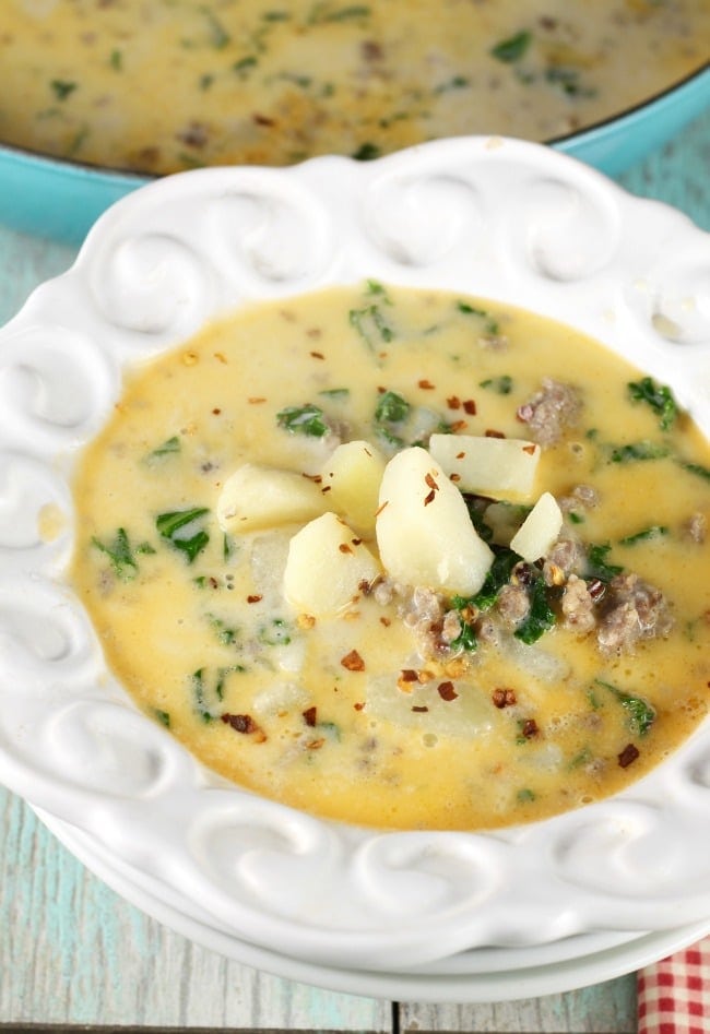 Tuscan Sausage Potato Soup Recipe ~ MissintheKitchen.com #recipe #soup #tuscan