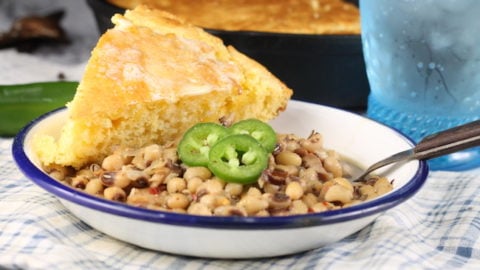 Crock Pot Black Eyed Peas with cornbread