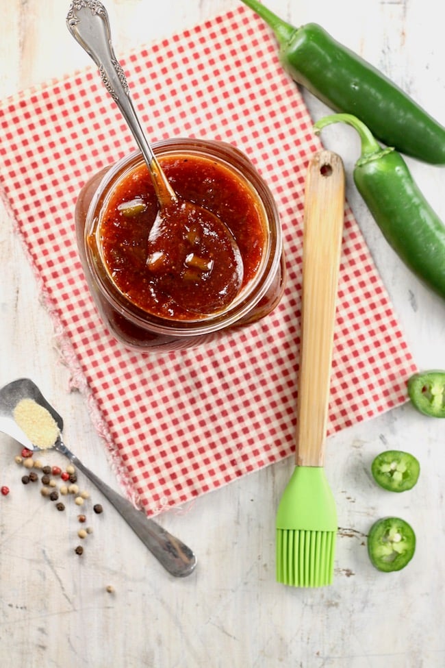 Easy Jalapeno Barbecue Sauce with jalapenos, pepper and garlic