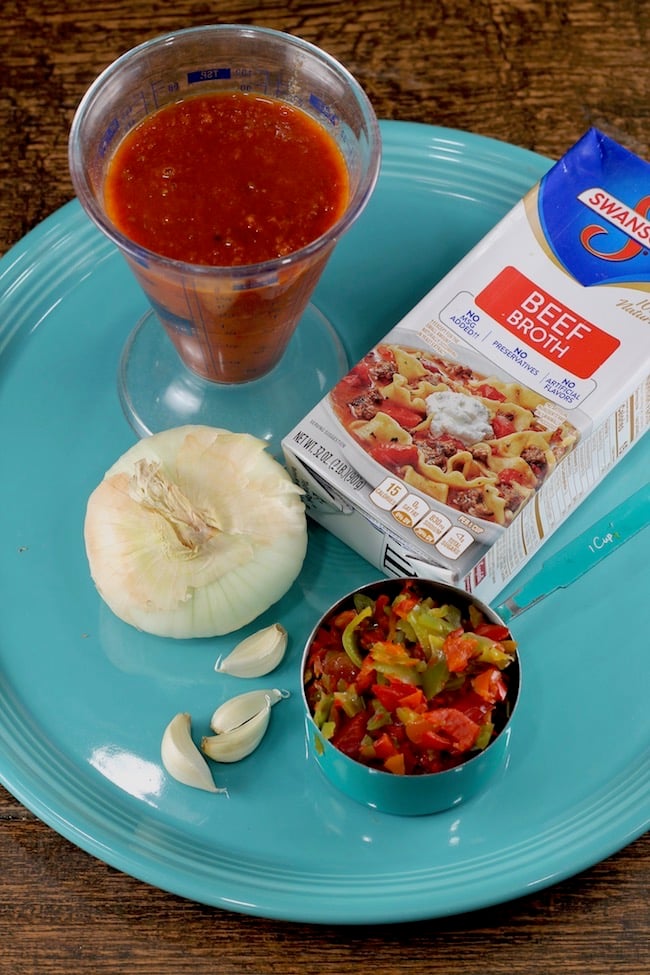 Ingredients for stuffed pepper soup recipe