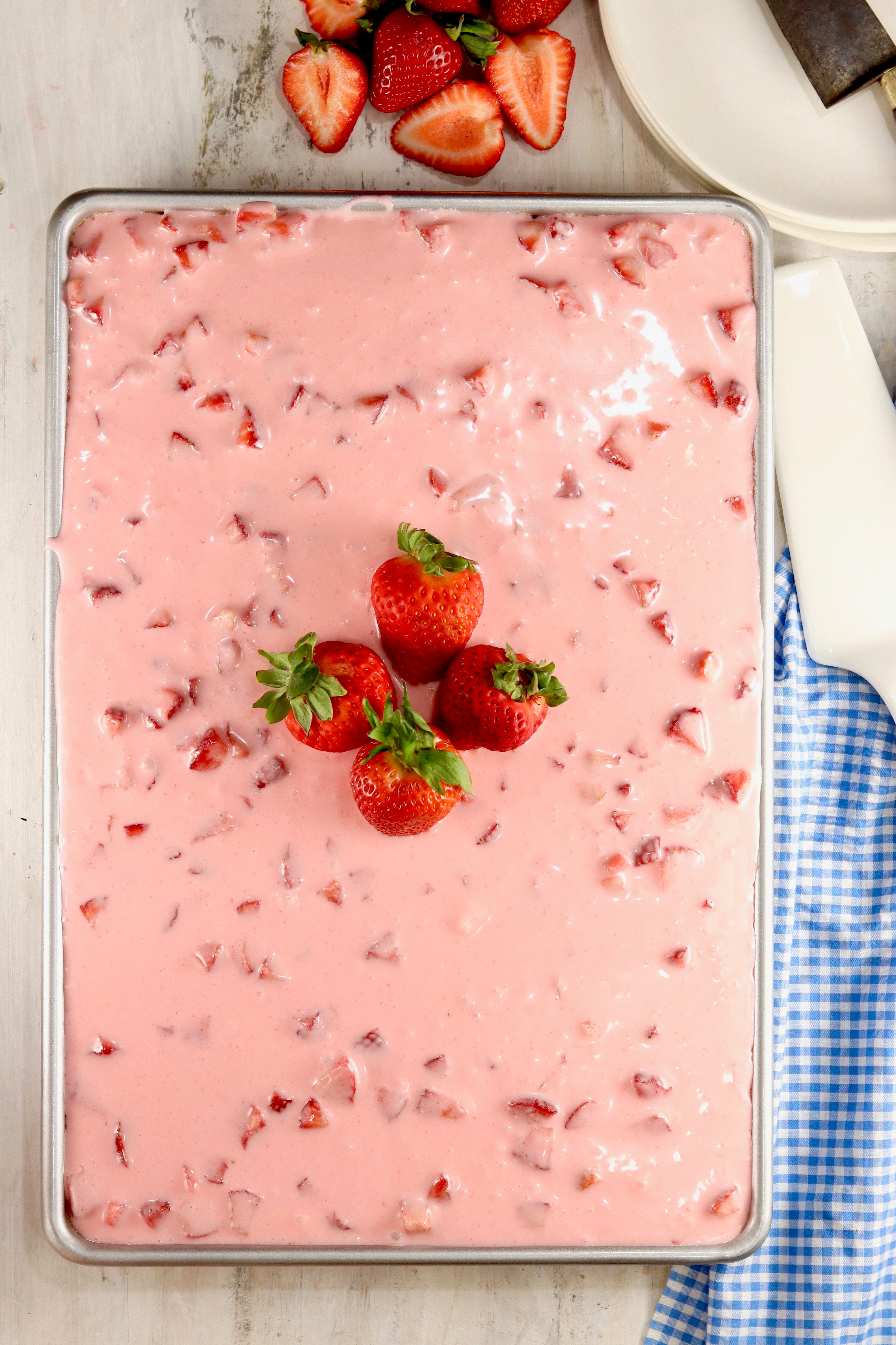 Easy Strawberry Cake with strawberry cream cheese frosting and fresh strawberries
