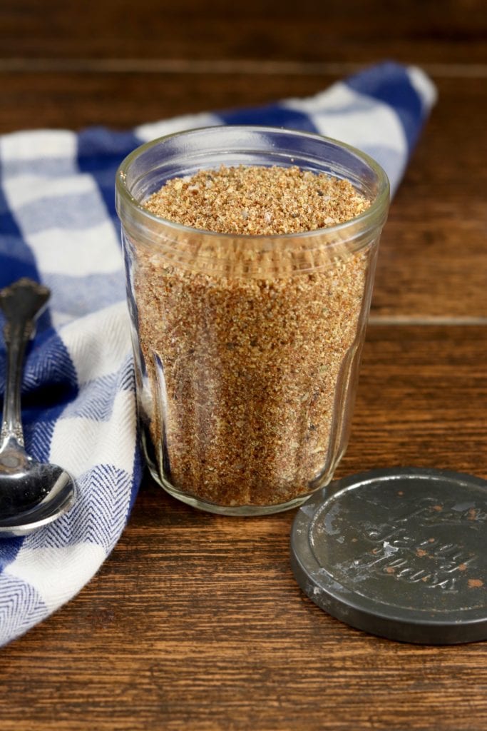 Beef Rub in a jar with blue and white napkin