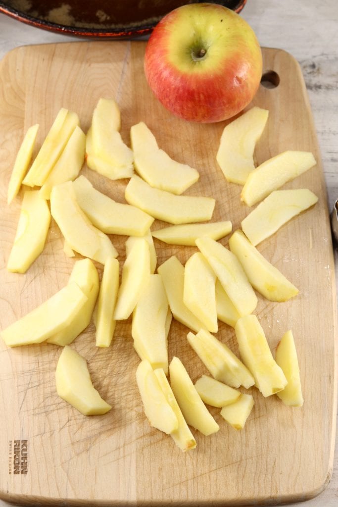 peeled and sliced apples for cake