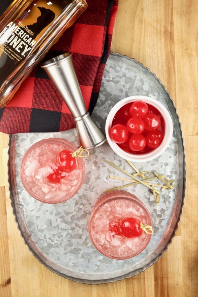 Cranberry Cocktail with whiskey