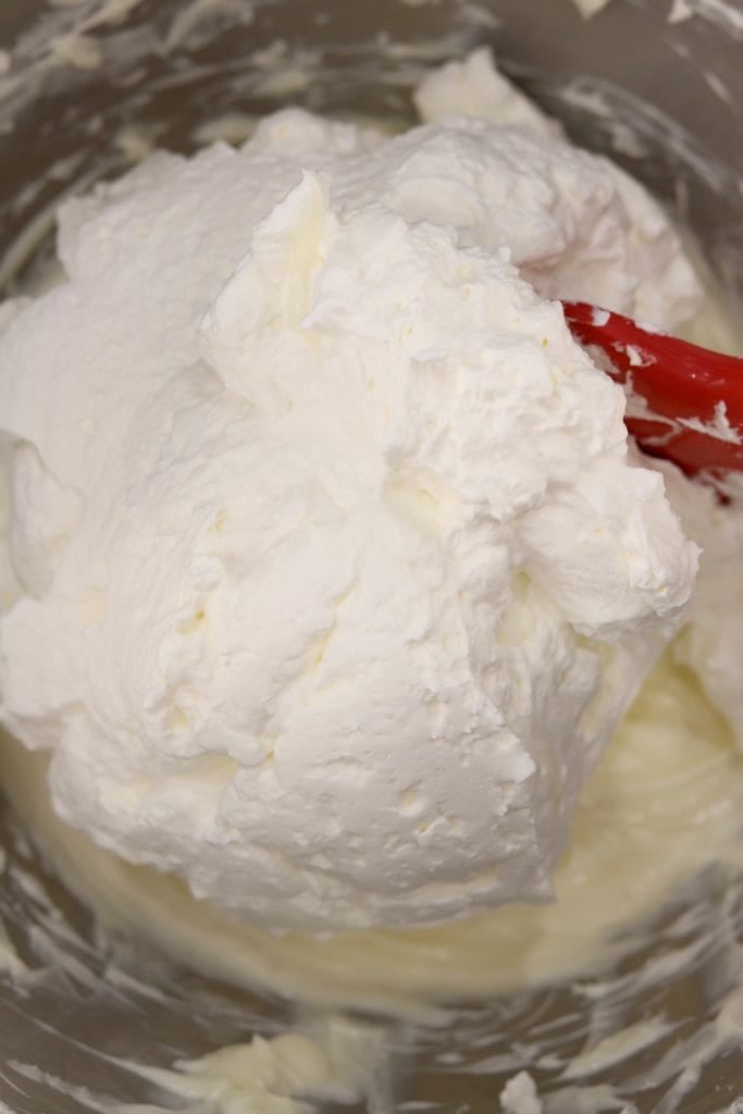 Cream cheese filling for no bake cheesecake with whipped cream