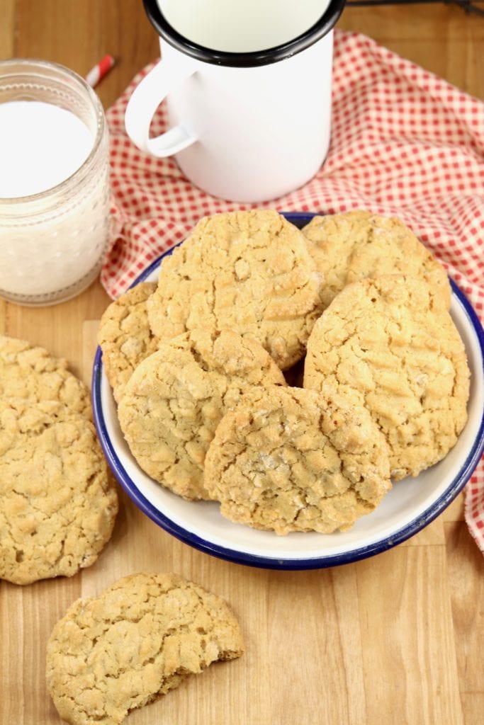 Baked peanut butter cookies