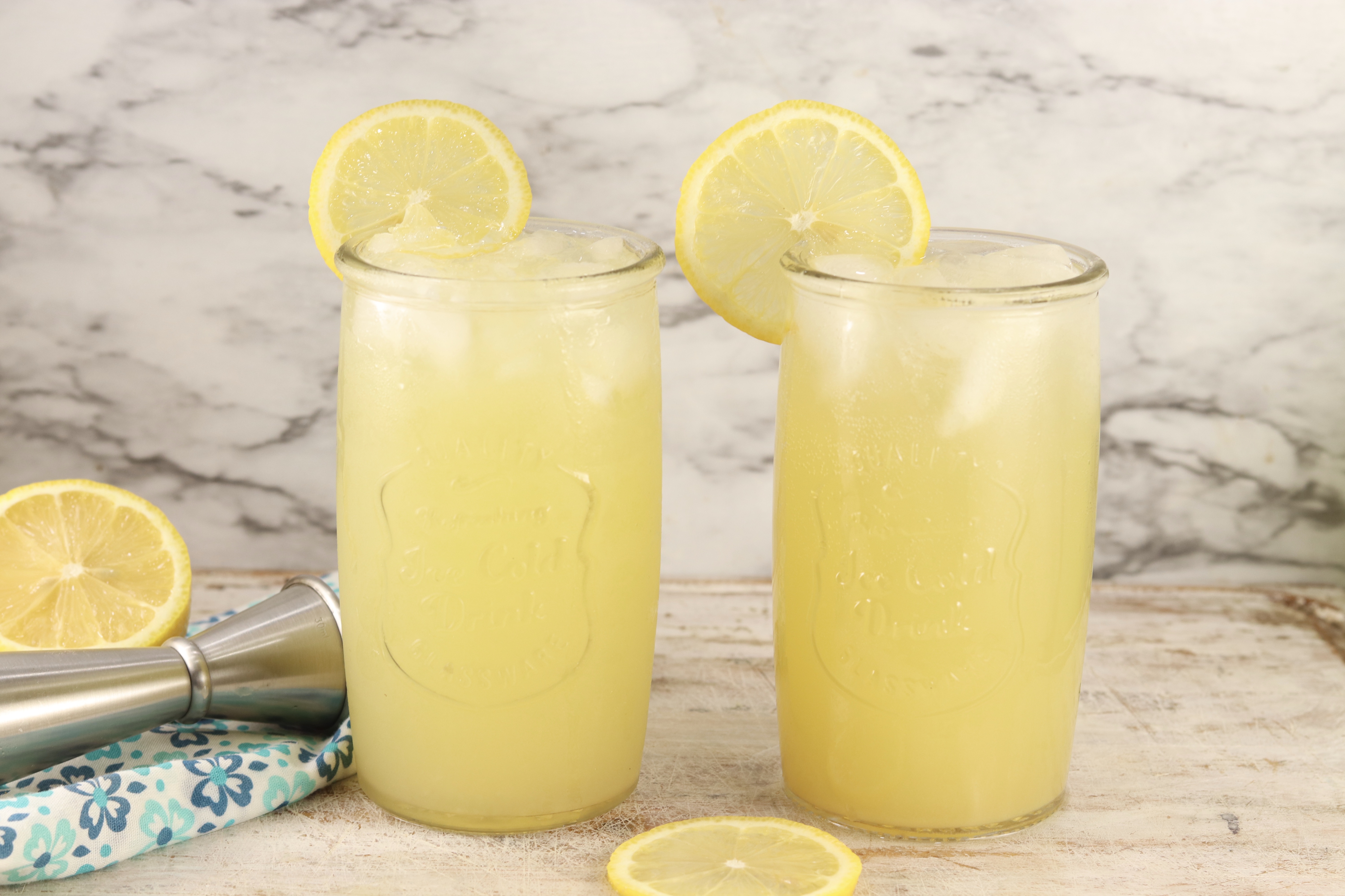 Pineapple Vodka Lemonade {Large Batch Cocktail} - Miss in the Kitchen