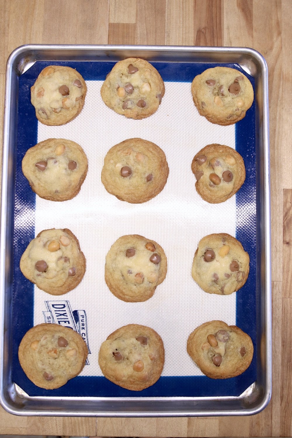 baked cookies on a baking sheet