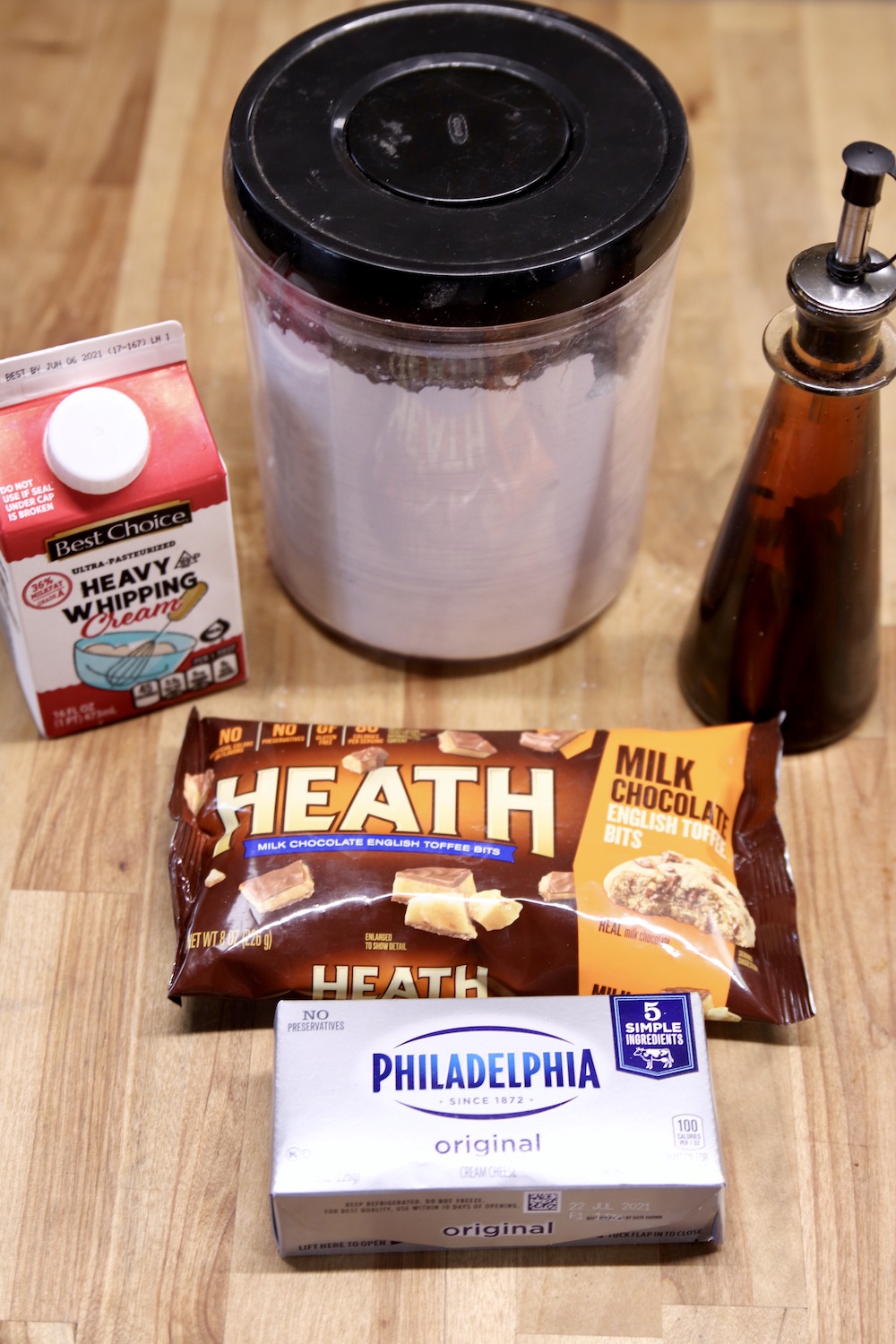 ingredients for No Bake Toffee Cheesecake