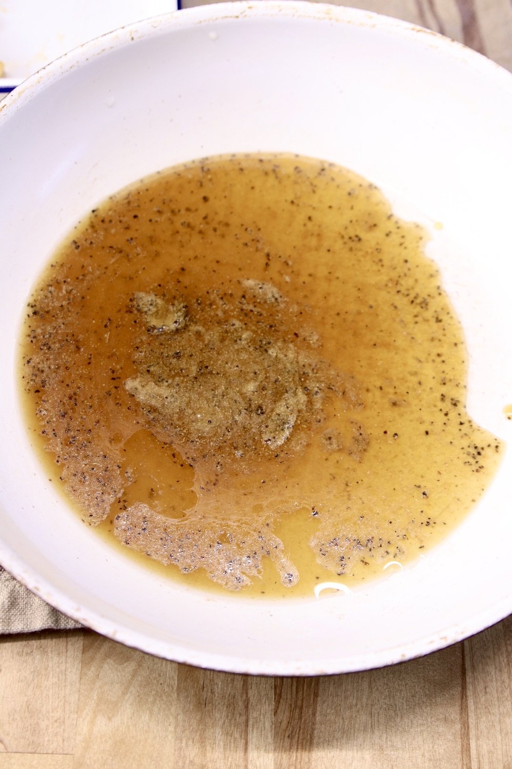 honey garlic sauce in a large skillet