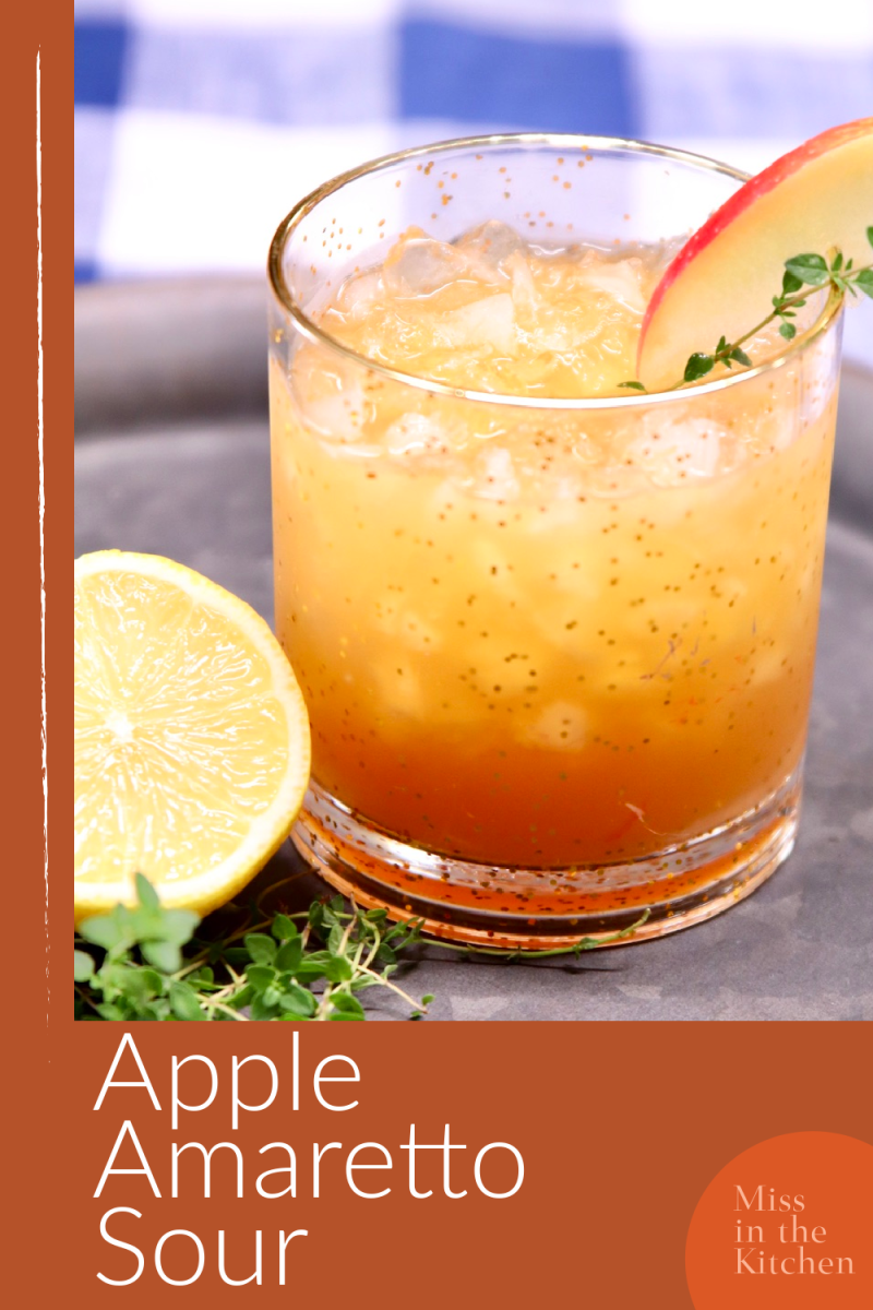 apple amaretto sour with text overlay