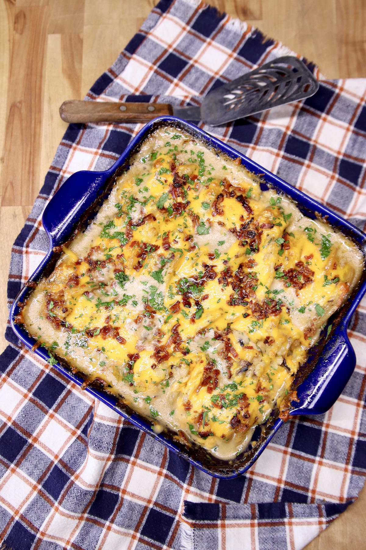 scalloped potato casserole with cheese and bacon