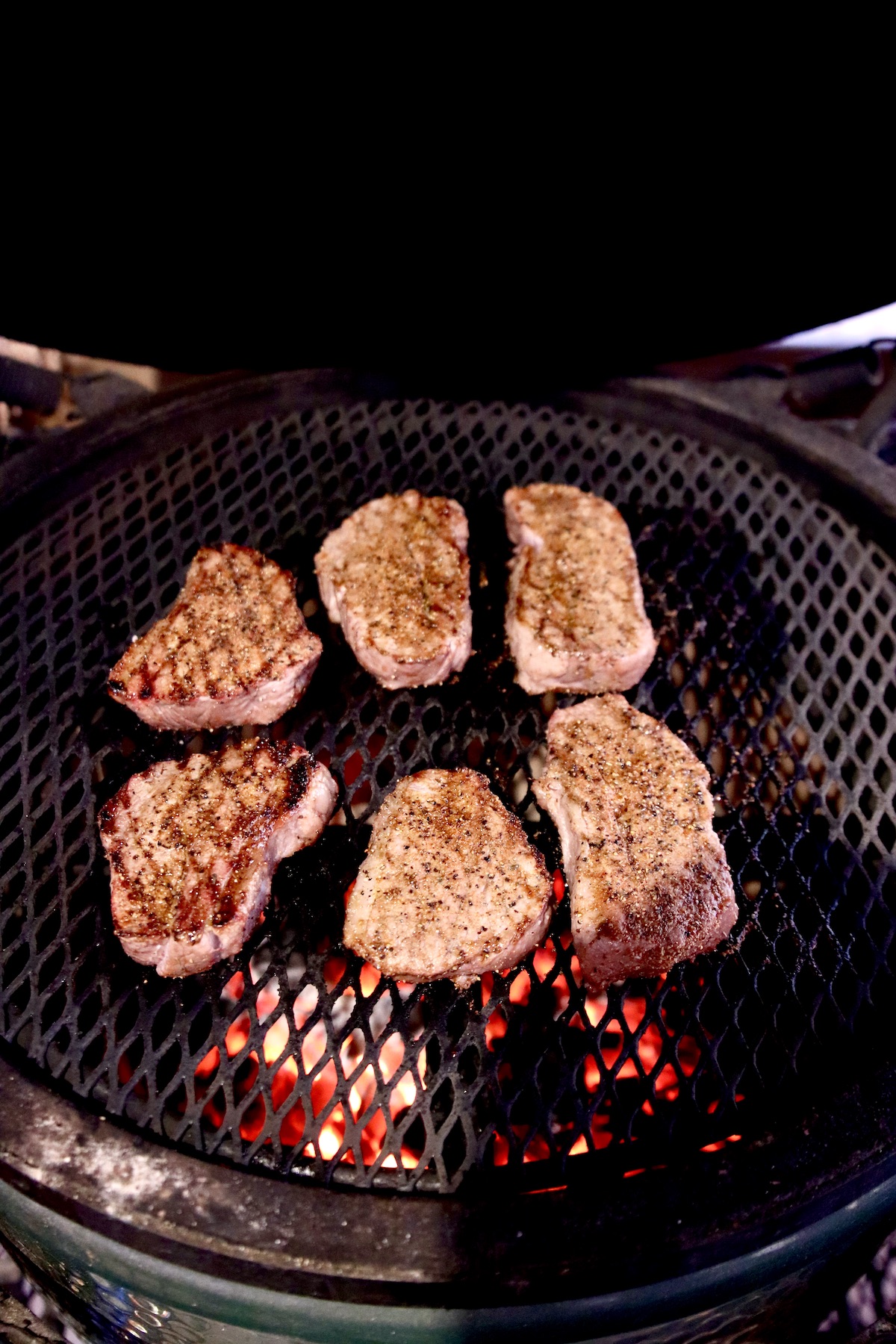 grilling tri-tip steaks 