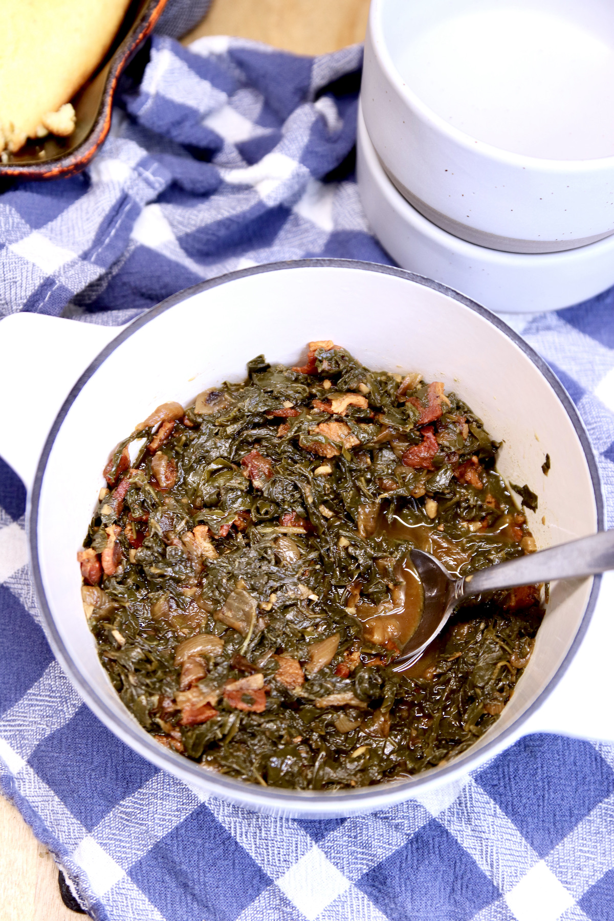 turnip greens with bacon and onions